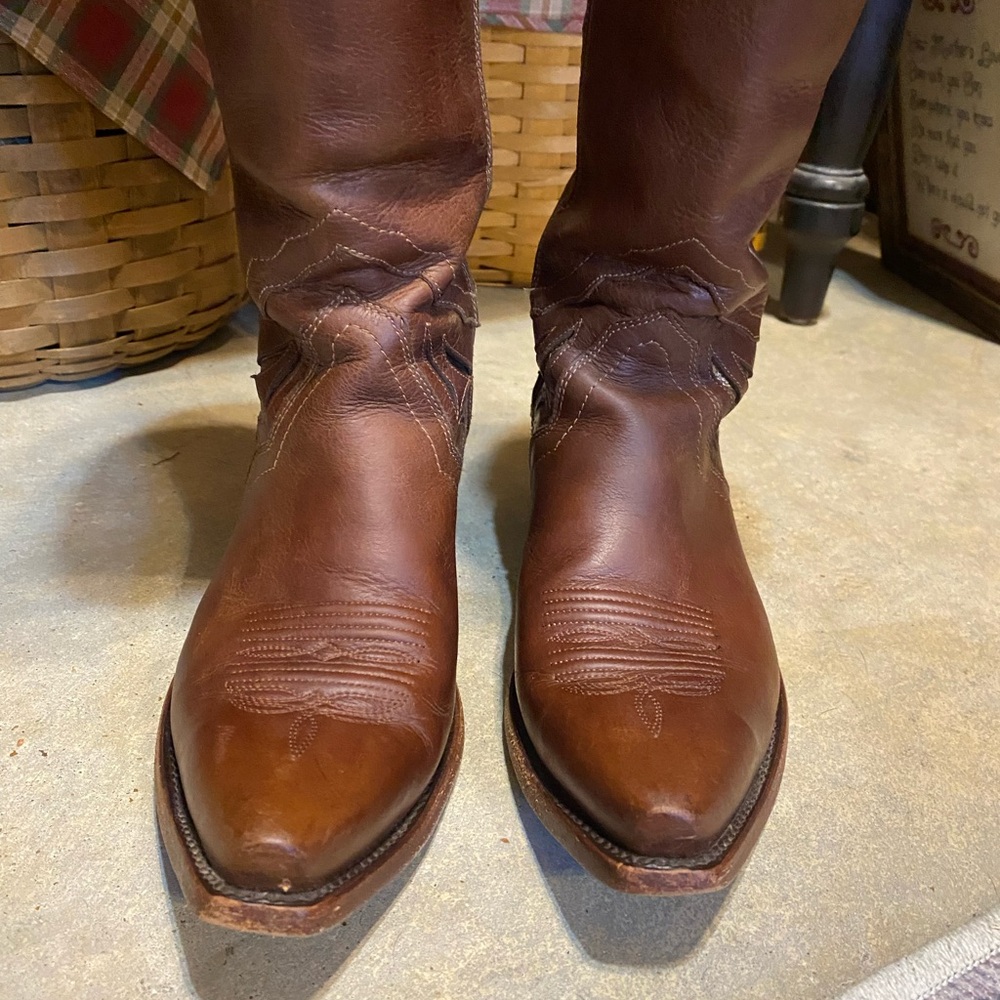 Ariat Chaparral Tan and Gold Leather Western Boots - Picture 4 of 16